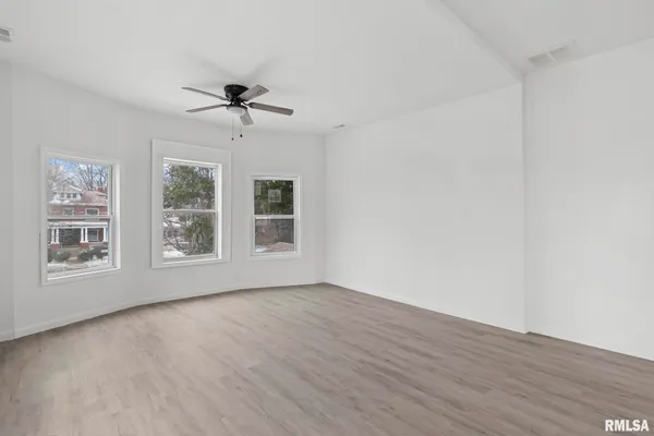 $250,000 | 910 South 2nd Street, Springfield, IL 62704