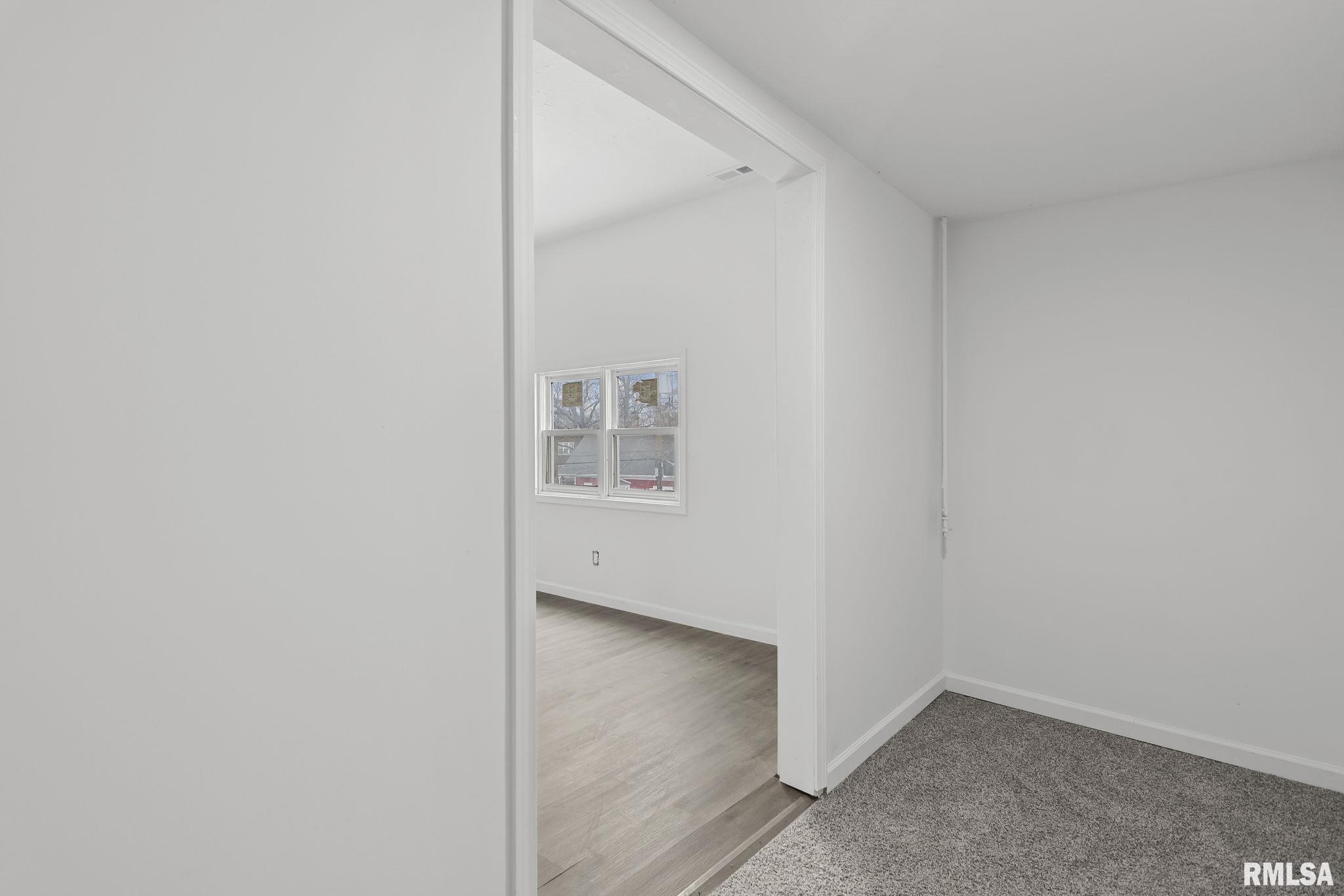 910 South 2nd Street Springfield, IL 62704 - Photo 30 of 40