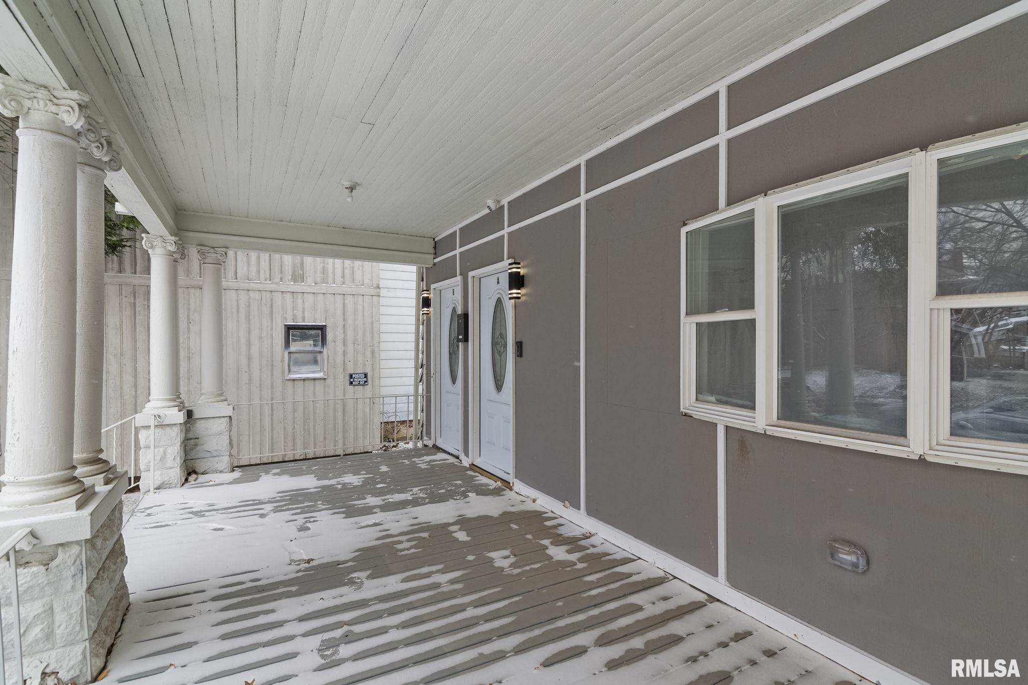 910 South 2nd Street Springfield, IL 62704 - Photo 3 of 40