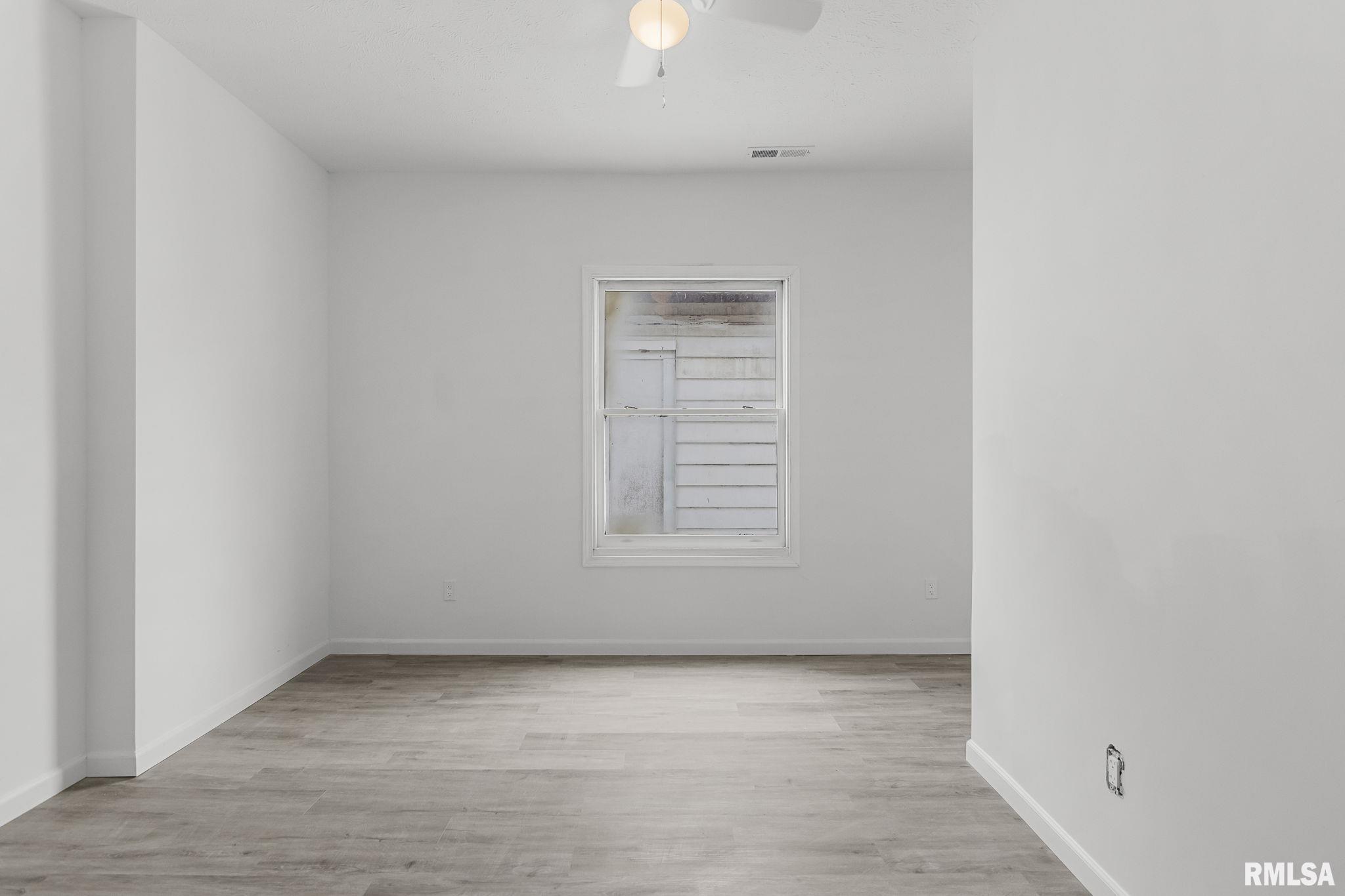 910 South 2nd Street Springfield, IL 62704 - Photo 32 of 40