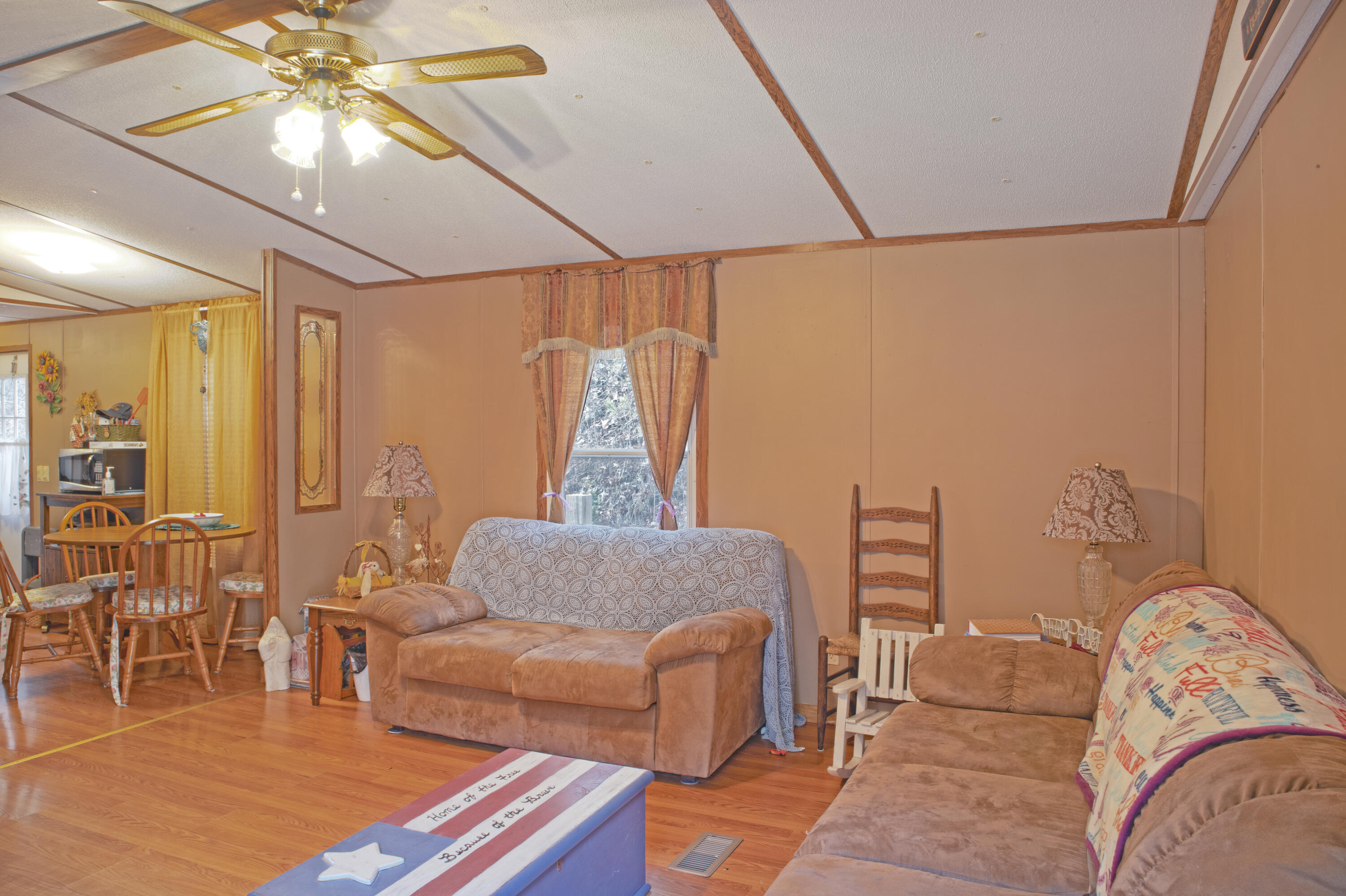 522 Ensor Road Church Hill, TN 37642 - Photo 8 of 30 CB Prop and home