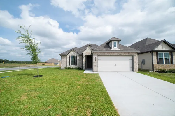 $317,900 | 1901 Sebright Drive, Bryan, TX 77807
