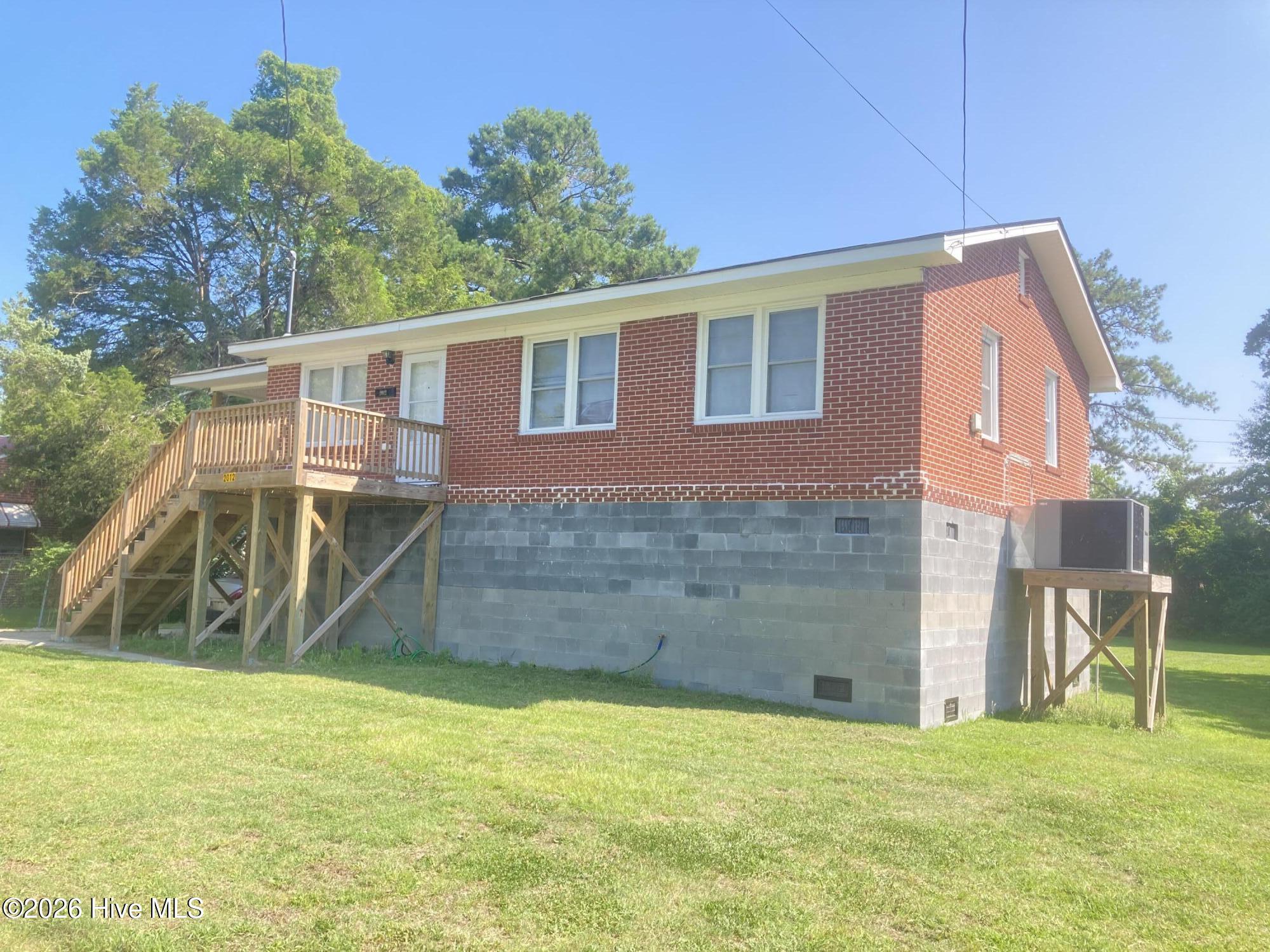 2012 Opal Street New Bern, NC 28560 - Photo 4 of 44