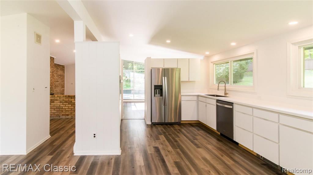 29726 Highmeadow Road Farmington Hills, MI 48334 - Photo 22 of 52