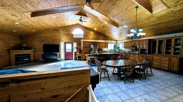 $729,900 | 23443 75th Street, New Auburn, WI 54757