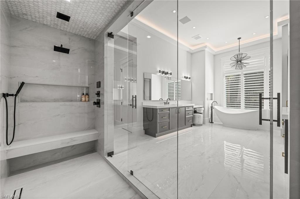 2191 Coach House Lane Naples, FL 34105 - Photo 25 of 48