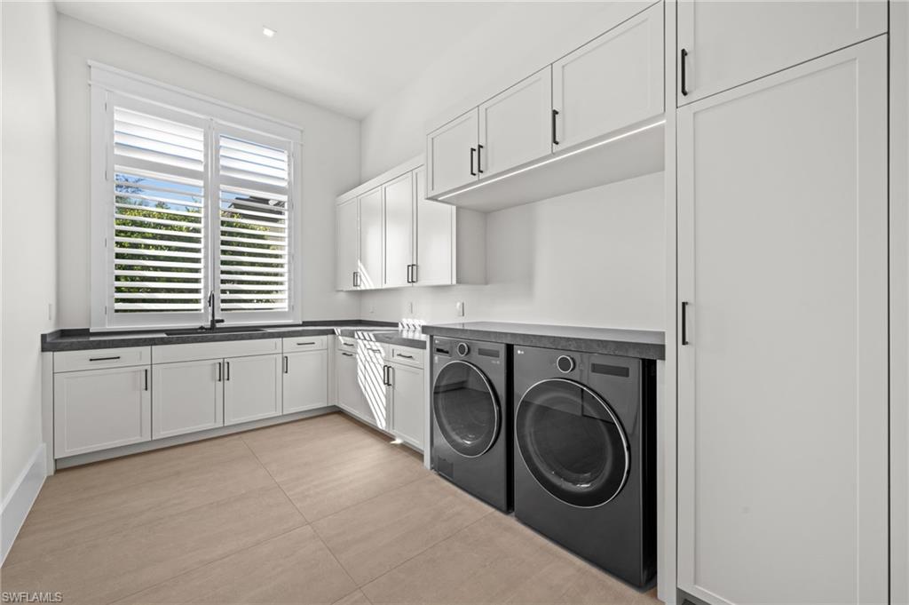 2191 Coach House Lane Naples, FL 34105 - Photo 41 of 48