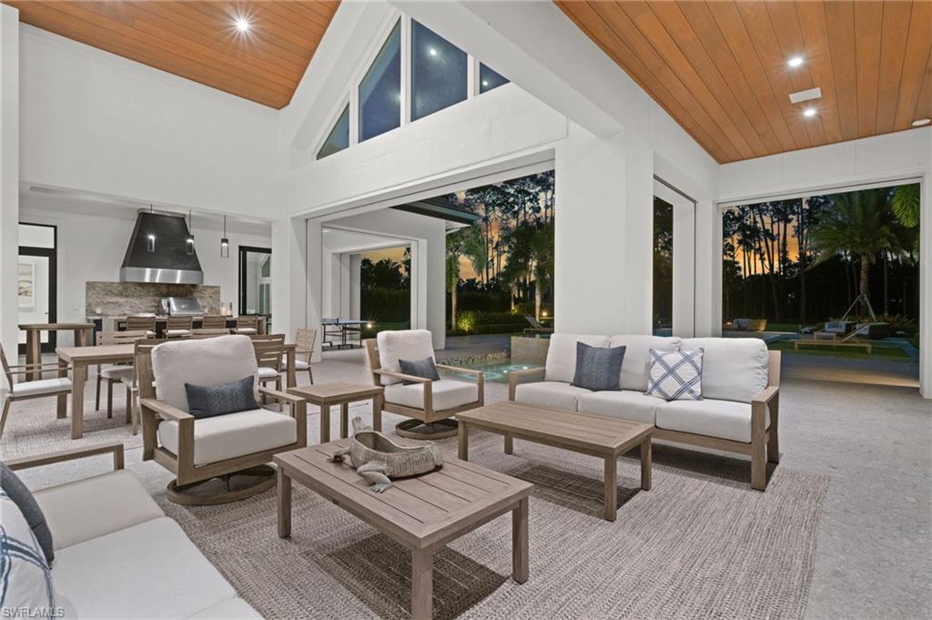 2191 Coach House Lane Naples, FL 34105 - Photo 44 of 48