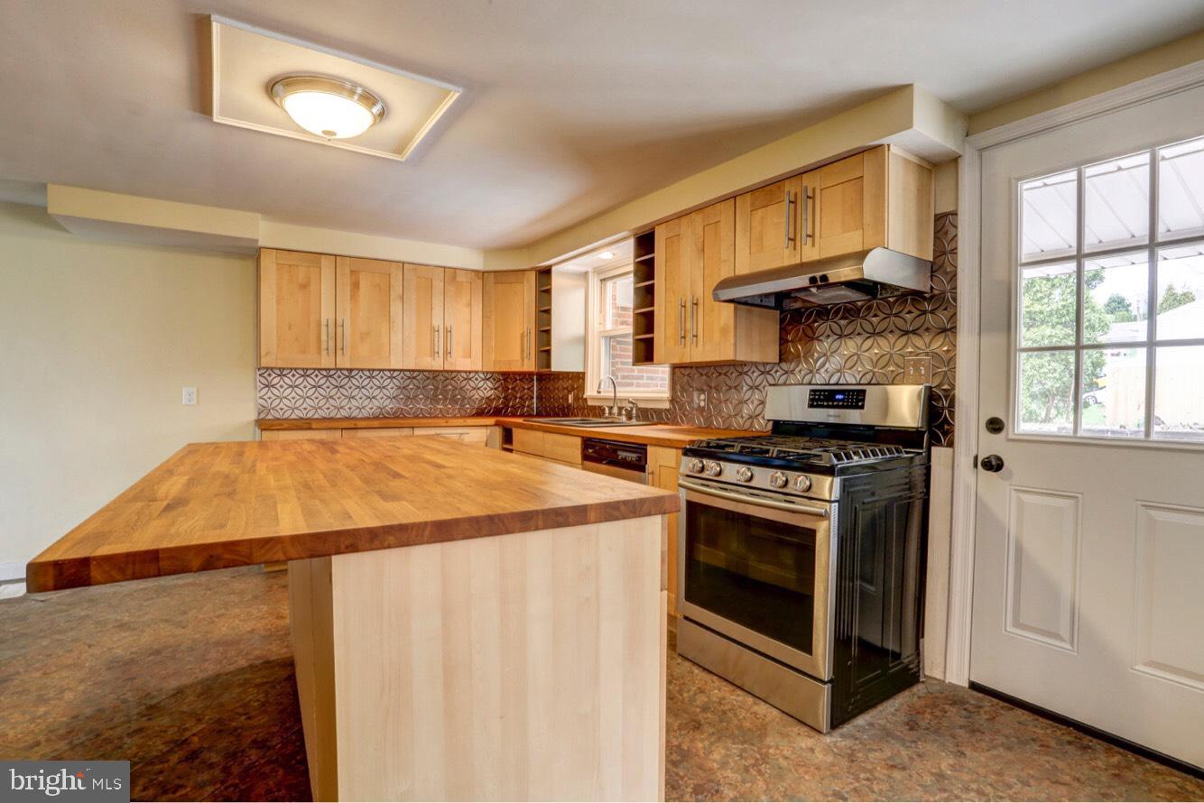 811 Bonneview Road York, PA 17406 - Photo 13 of 30 Gallery Image 13