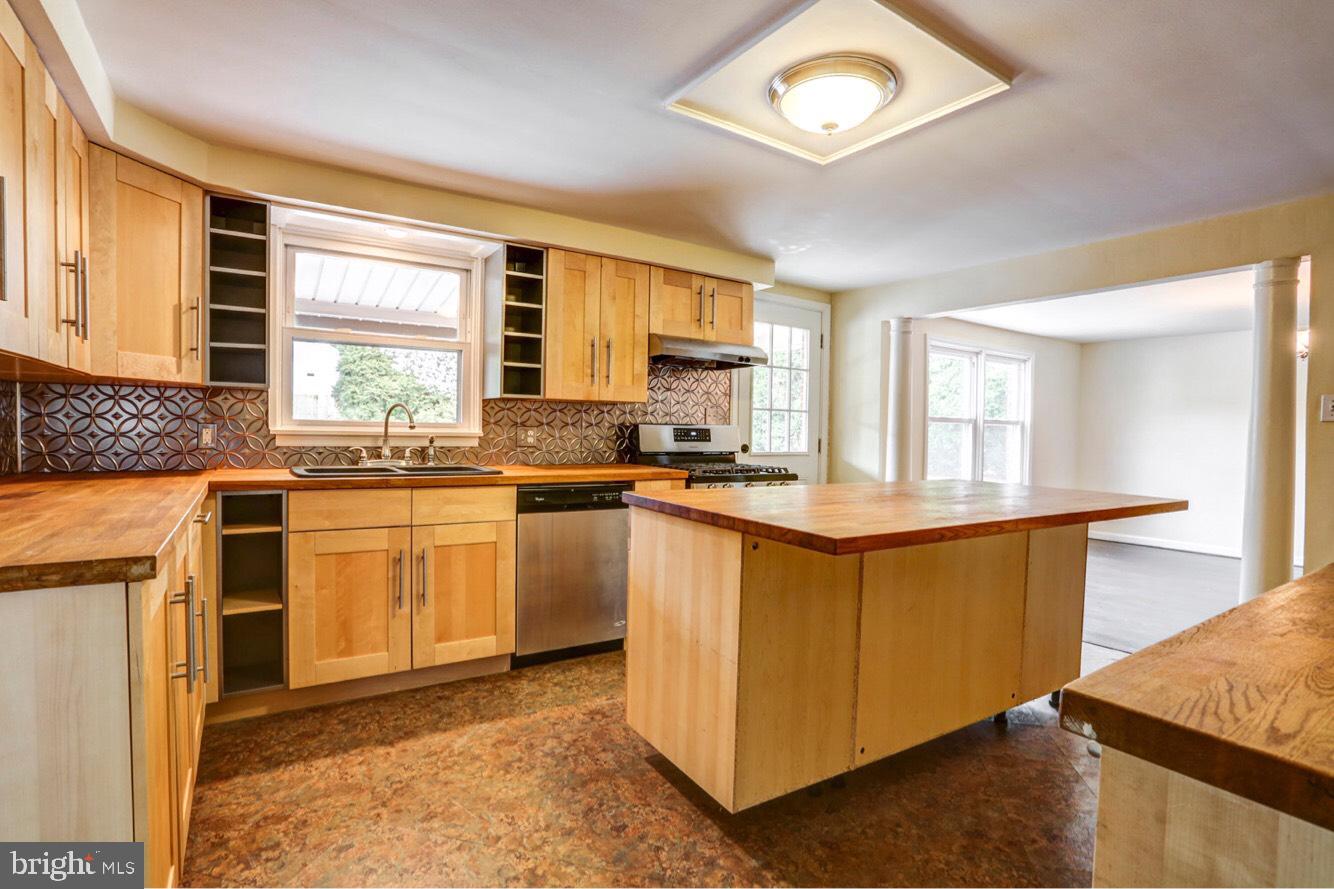 811 Bonneview Road York, PA 17406 - Photo 14 of 30 Gallery Image 14