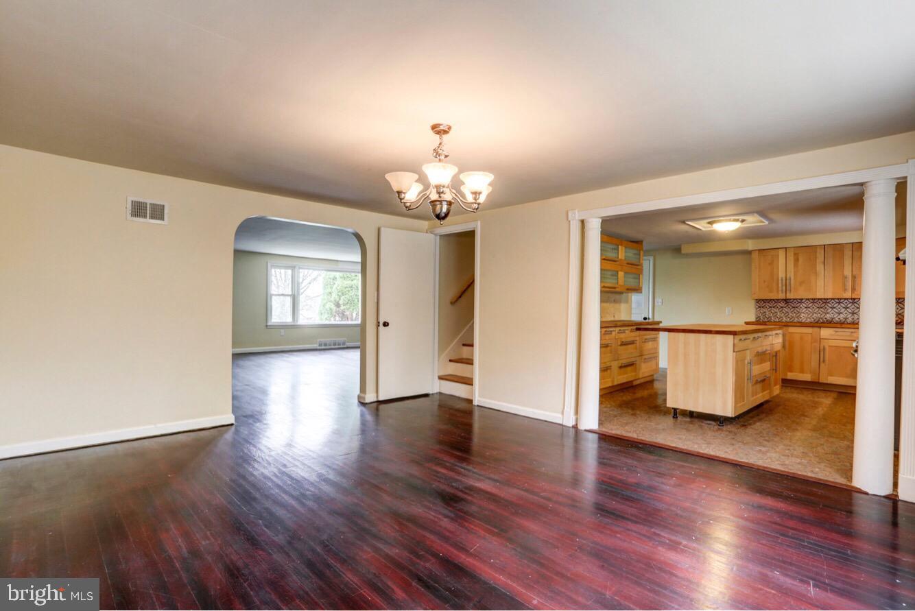811 Bonneview Road York, PA 17406 - Photo 6 of 30 Gallery Image 6