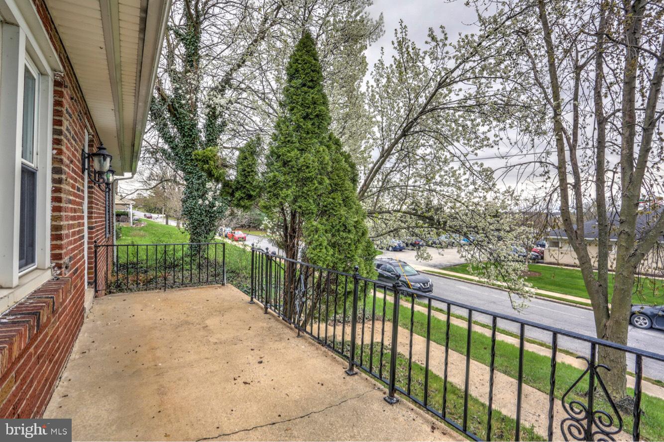811 Bonneview Road York, PA 17406 - Photo 7 of 30 Gallery Image 7