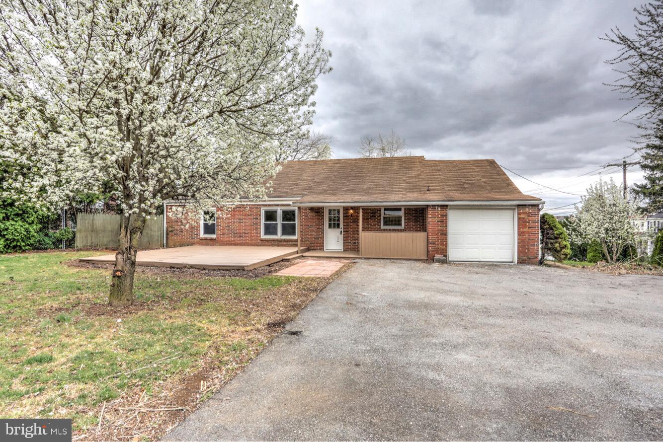 811 Bonneview Road York, PA 17406 - Photo 9 of 30 Gallery Image 9