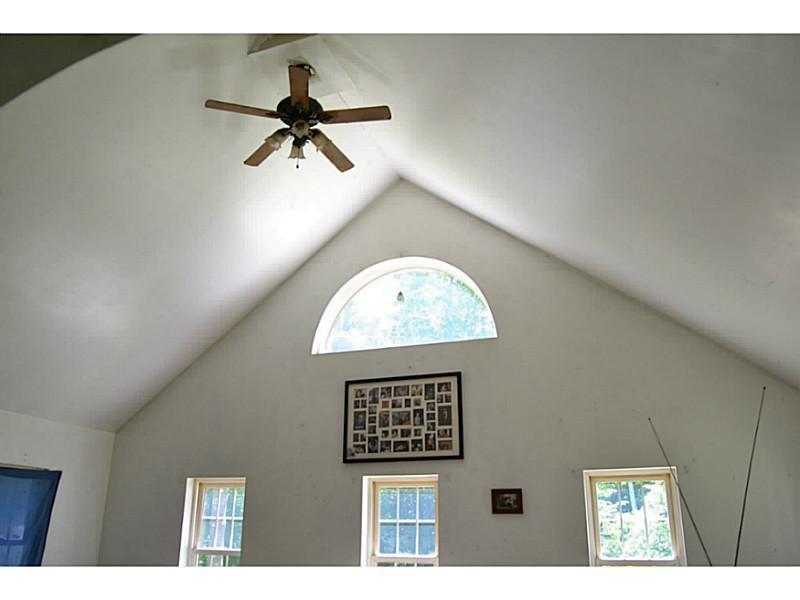 833 Pond Road Manchester, ME 04351 - Photo 3 of 4 Living Room.