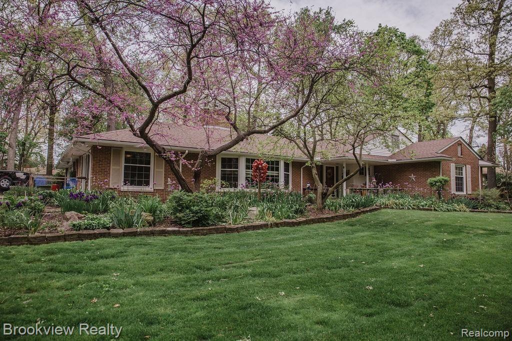 2942 Hillendale Drive Rochester Hills, MI 48309 - Photo 1 of 30
