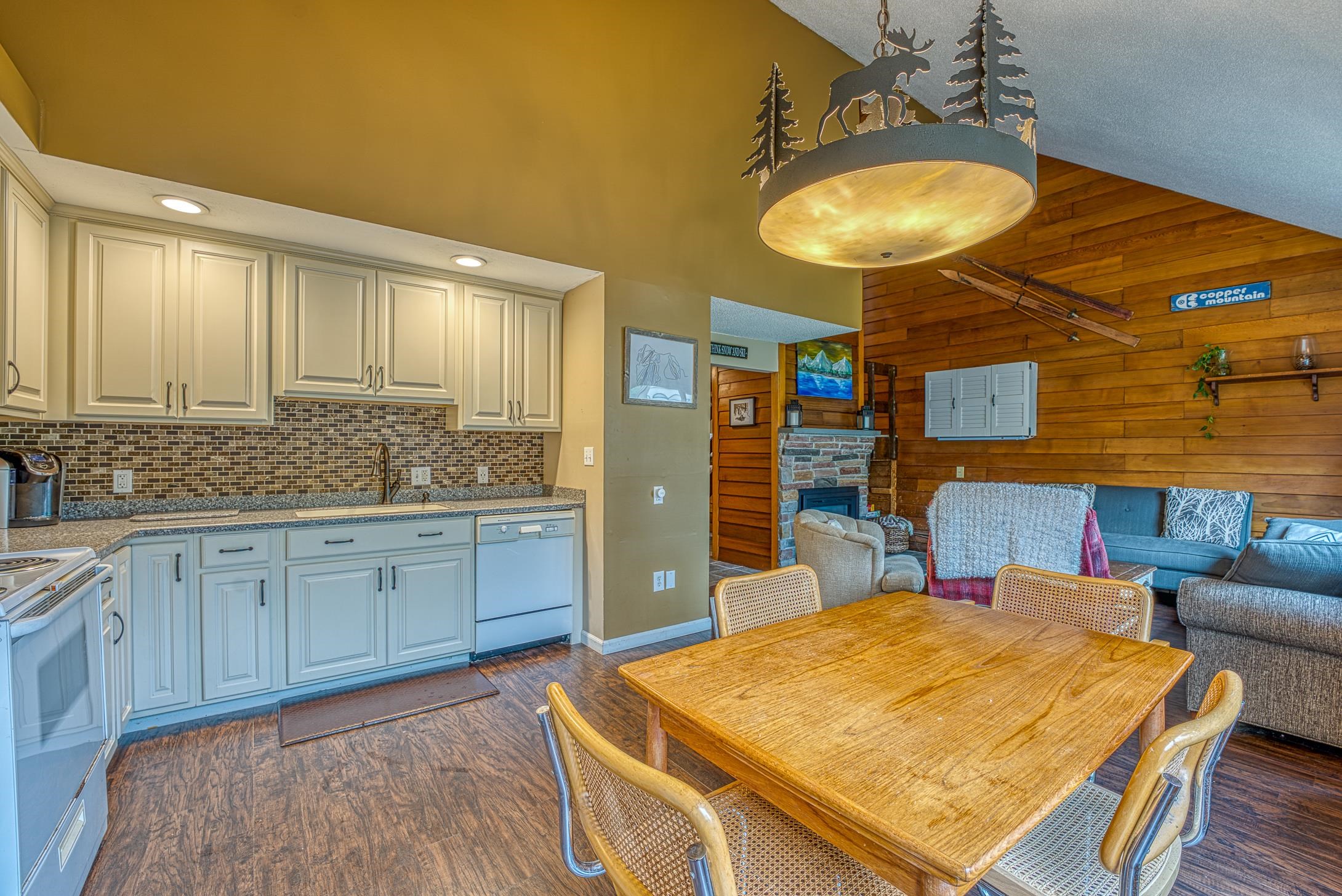 4 Loon Valley Road, Unit 1 Lincoln, NH 03251 - Photo 9 of 33