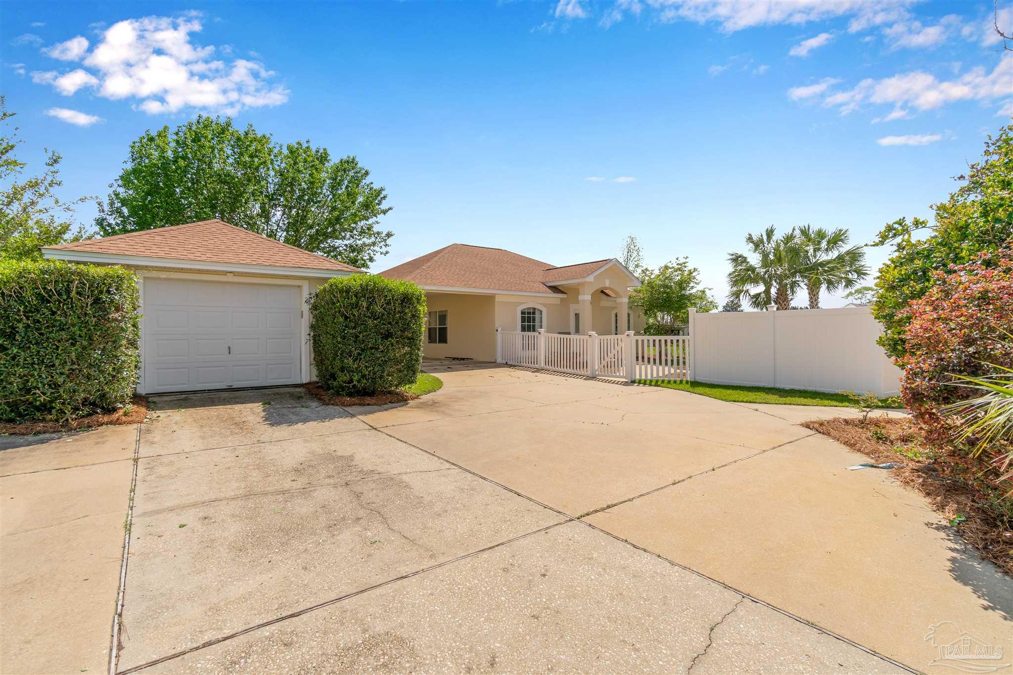 1701 West 9 & Half Mile Road Cantonment, FL 32533 - Photo 6 of 50 Gallery Image 6