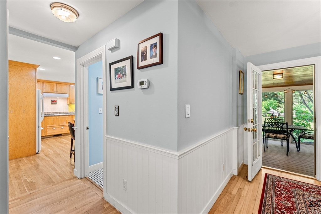 84 Pleasant Street Wenham, MA 01984 - Photo 19 of 38