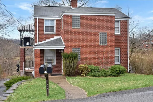 $900 | 99 Convent Avenue, Unit 1, Pittsburgh, PA 15209