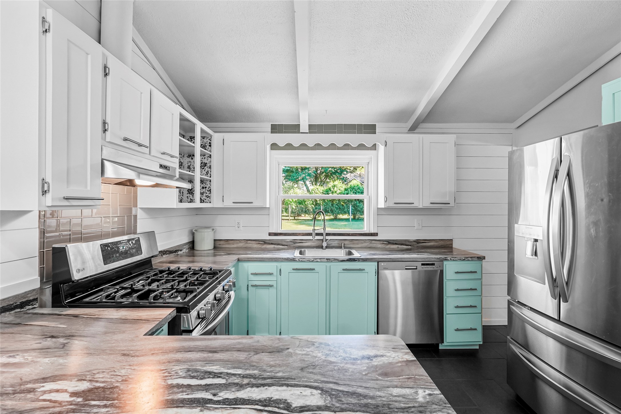 3533 Ridge Parkway Erie, PA 16510 - Photo 13 of 39 Gallery Image 13