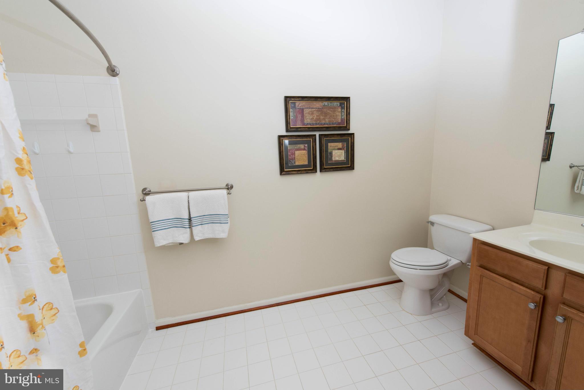 1516 North Point Drive, Unit 104 Reston, VA 20194 - Photo 14 of 25 Bath (Master)