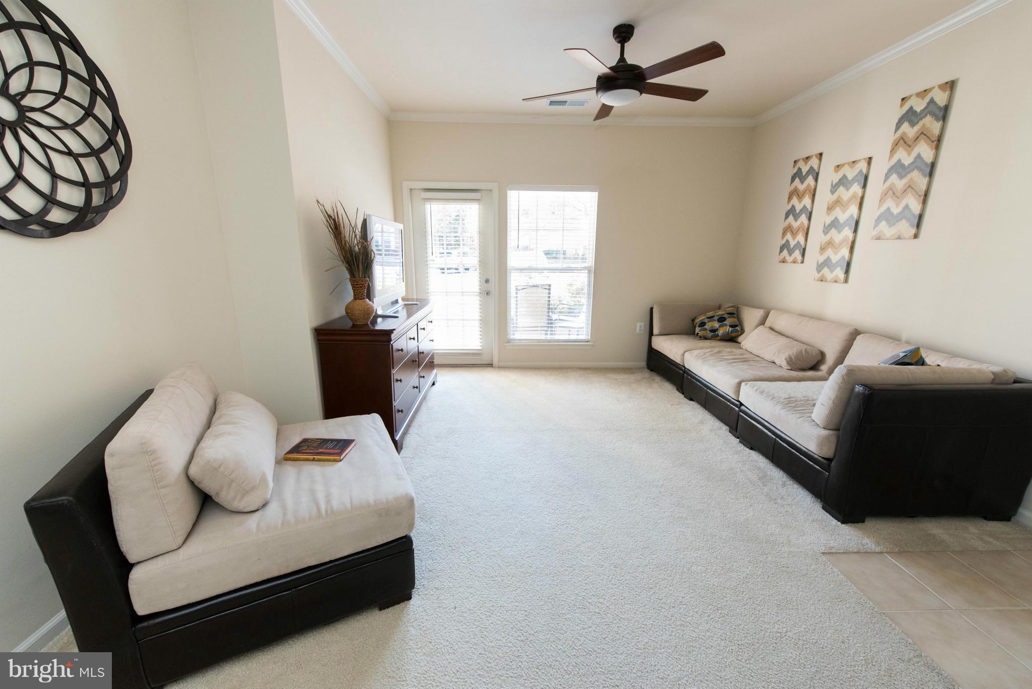 1516 North Point Drive, Unit 104 Reston, VA 20194 - Photo 6 of 25 Living Room