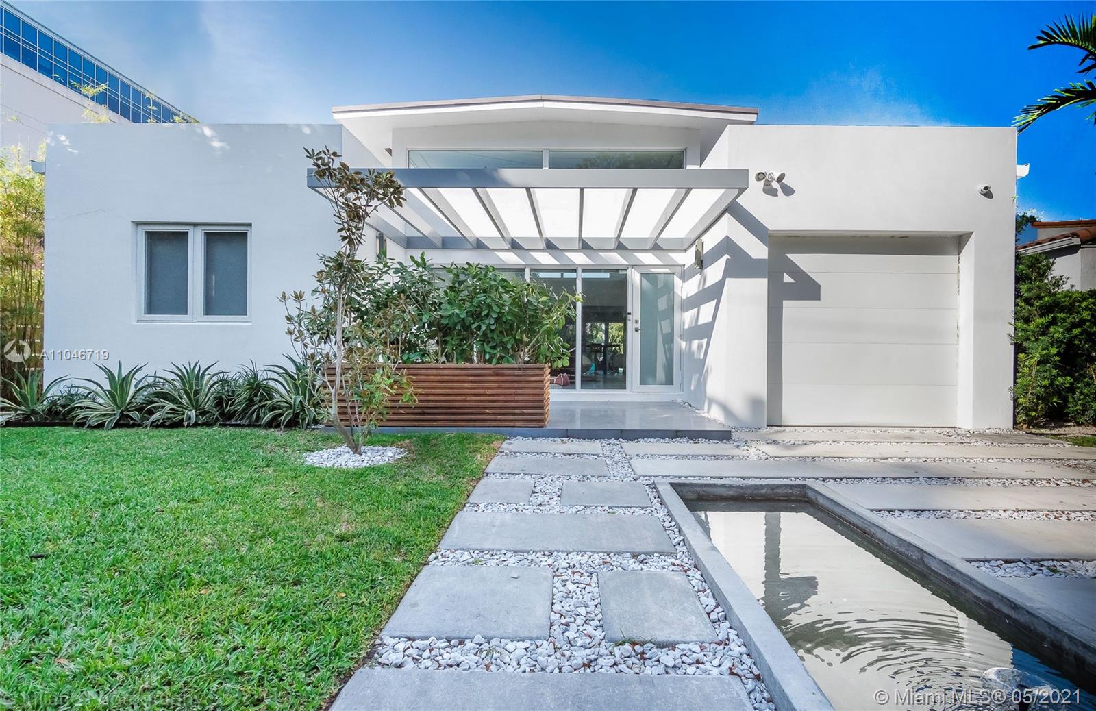 338 Southwest 31st Road Miami, FL 33129 - Photo 2 of 33