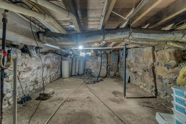 $184,999 | 5311 Burt Road, Osseo, MI 49266