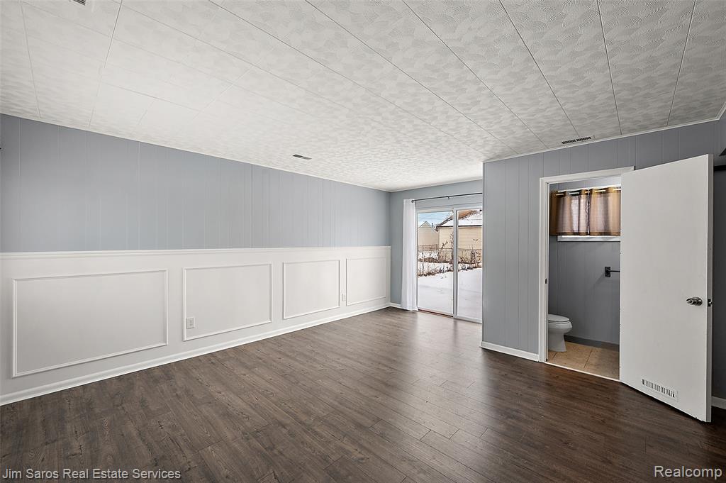 11216 Unity Drive Warren, MI 48089 - Photo 23 of 36