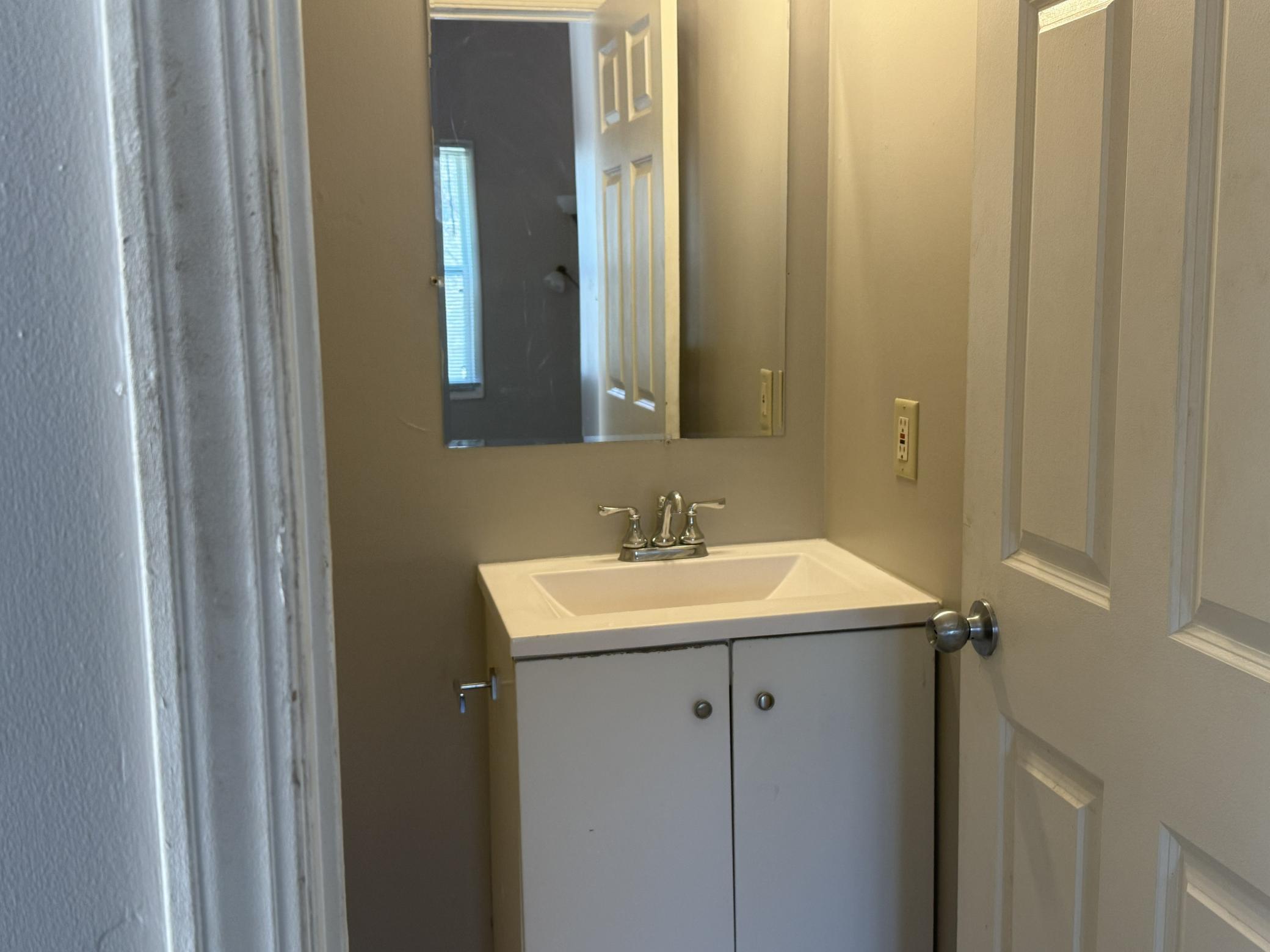 1204 East 7th Street St. Paul, MN 55106 - Photo 7 of 14