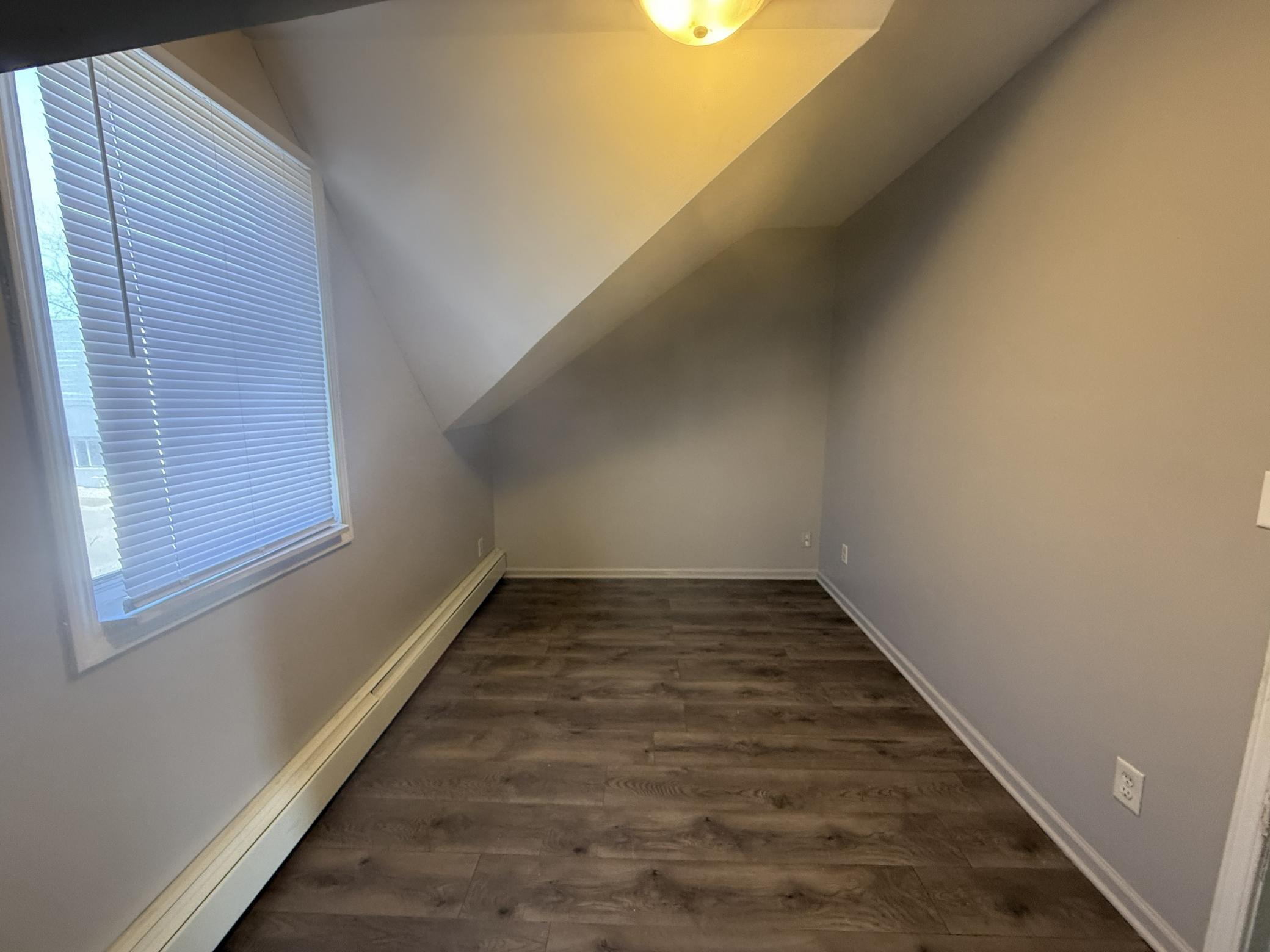 1204 East 7th Street St. Paul, MN 55106 - Photo 8 of 14
