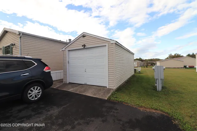 $85,000 | 163 Sheldan Lane, Lehighton, PA 18235