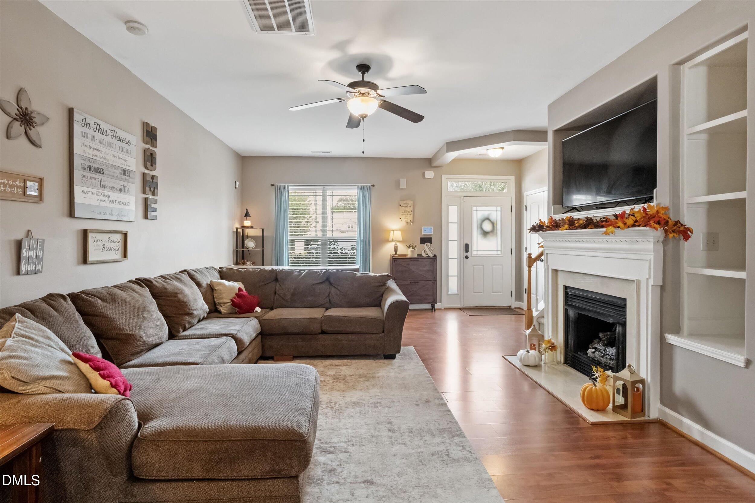 217 Morgan Brook Way Rolesville, NC 27571 - Photo 8 of 47 08-217 Morgan Brook Way_10102026_21