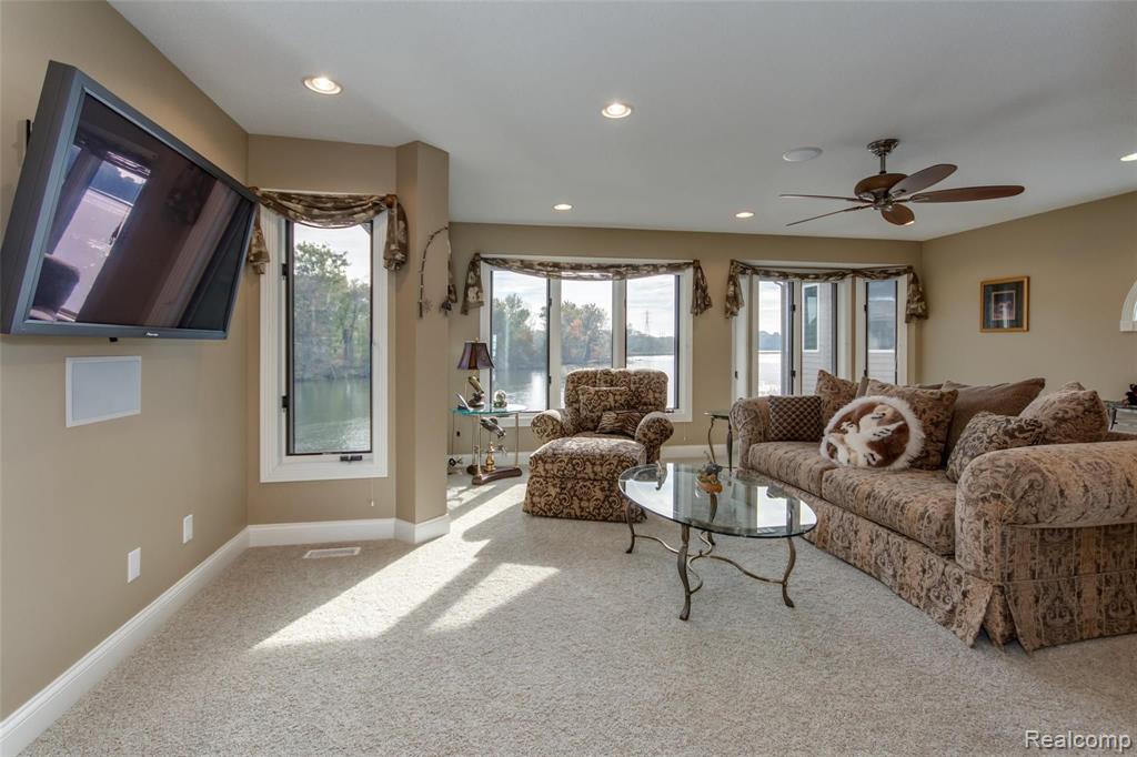 2349 Riverside Pointe Drive St. Joseph, MI 49085 - Photo 30 of 62