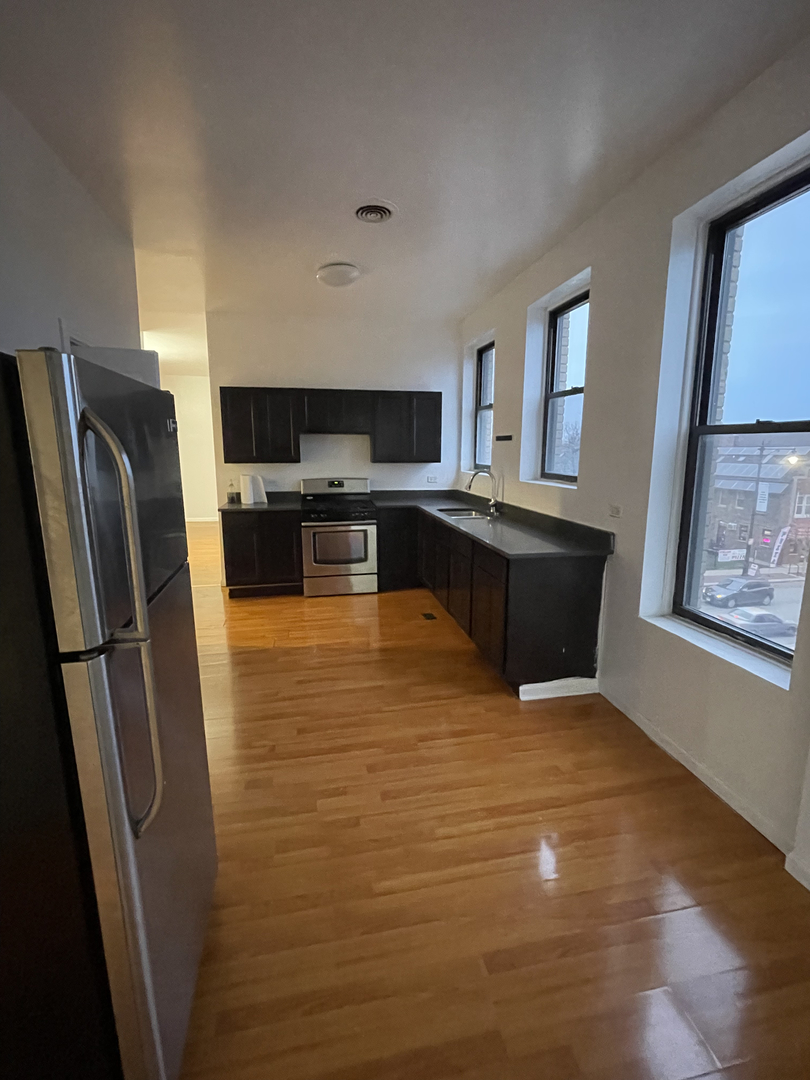 3201 South Morgan Street, Unit 3F Chicago, IL 60608 - Photo 9 of 12
