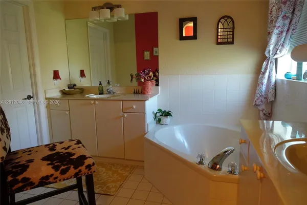 $3,950 | 11805 Southwest 138th Avenue, Miami, FL 33186