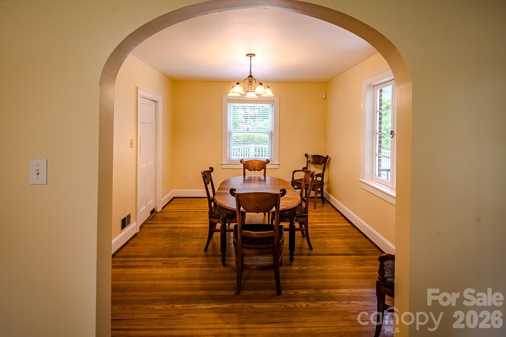 803 1st Avenue North Conover, NC 28613 - Photo 11 of 37