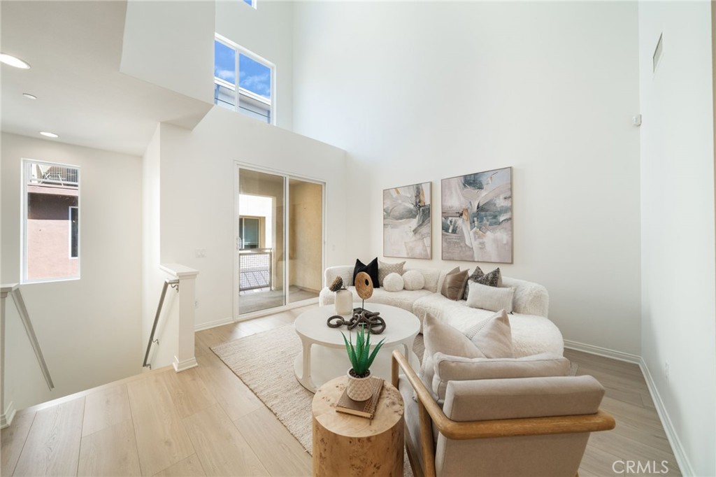 615 Rockefeller Irvine, CA 92612 - Photo 3 of 51 Gallery Image 3
