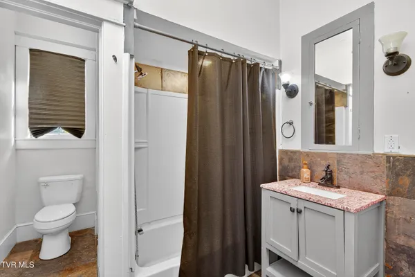 $279,000 | 407 College Street, Marion, VA 24354