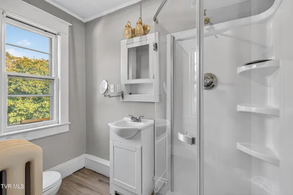 $279,000 | 407 College Street, Marion, VA 24354