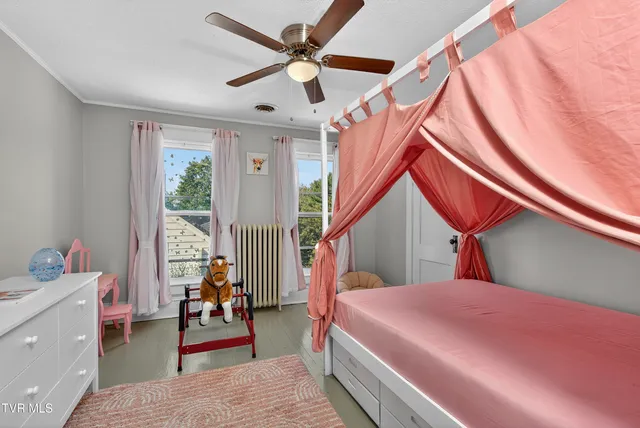 $279,000 | 407 College Street, Marion, VA 24354