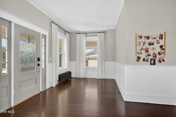 $279,000 | 407 College Street, Marion, VA 24354