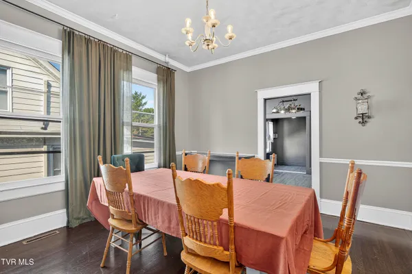 $279,000 | 407 College Street, Marion, VA 24354