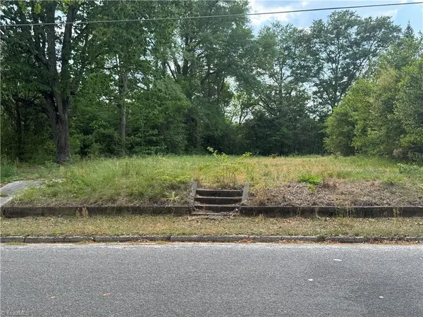 $10,000 | 215 Pine Street, Hamlet, NC 28345