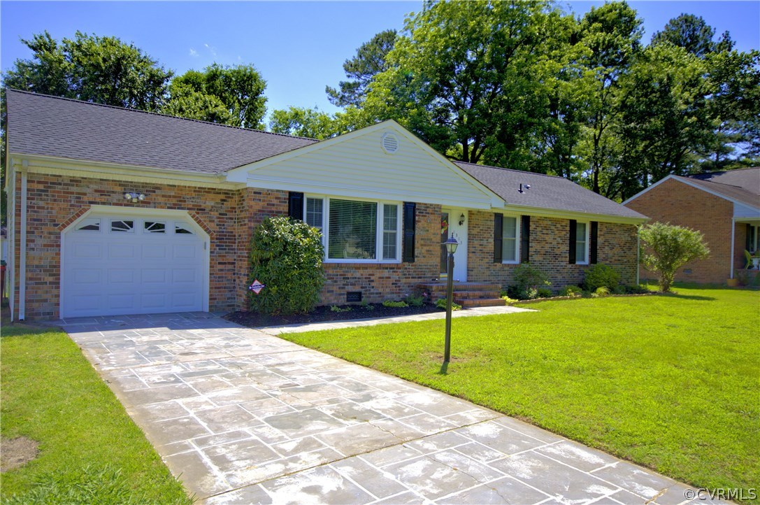 1313 Hermitage Road Colonial Heights, VA 23834 - Photo 3 of 27 Gallery Image 3