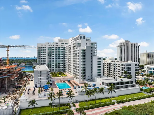 a picture of city view