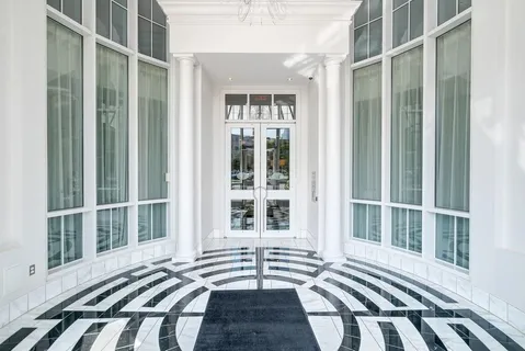 $325,000 | 325 East Paces Ferry Road Northeast, Unit 1206, Atlanta, GA 30305