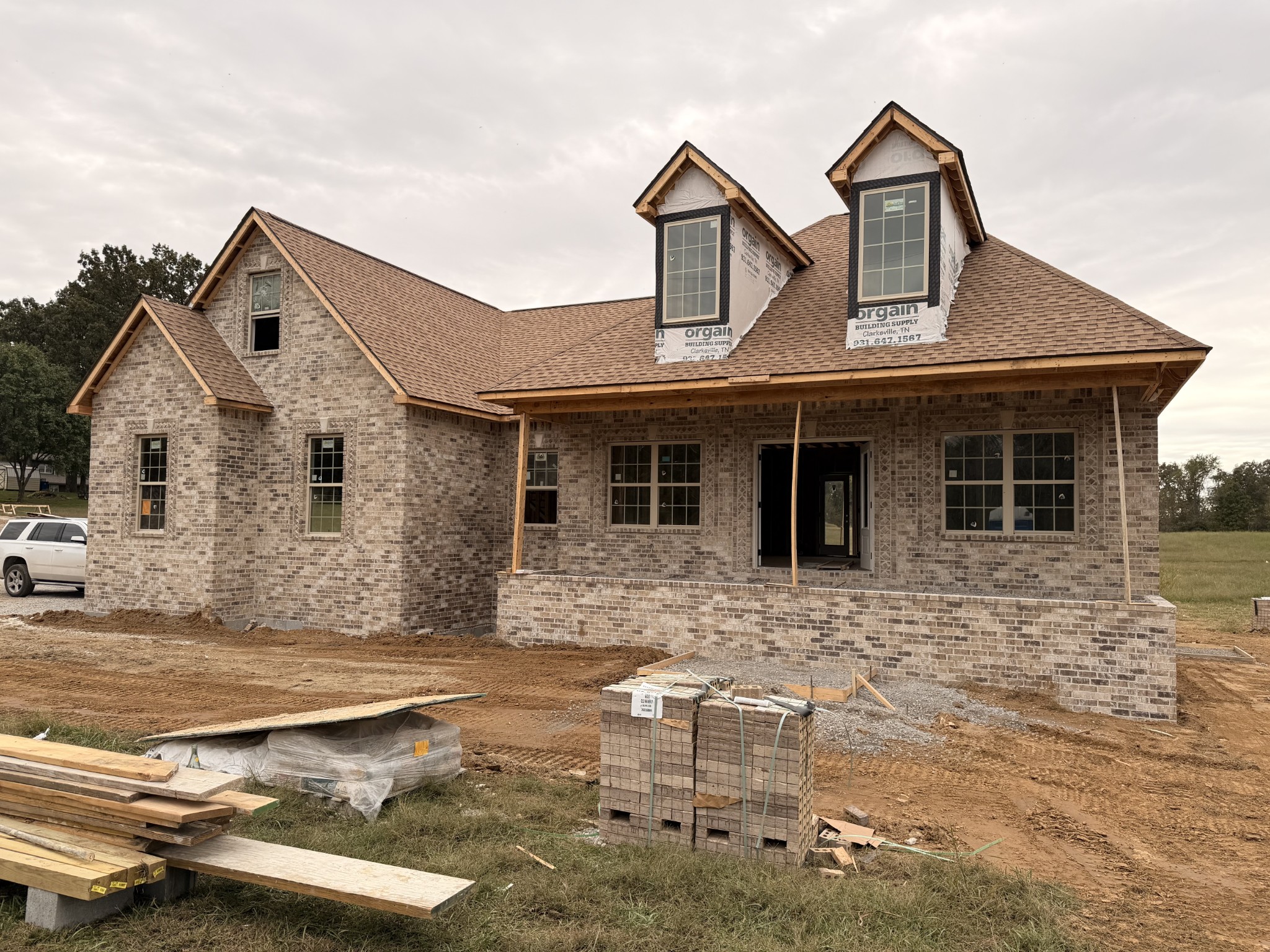 2 Stewart Meadows Cadiz, KY 42211 - Photo 3 of 5 a front view of a house with garden