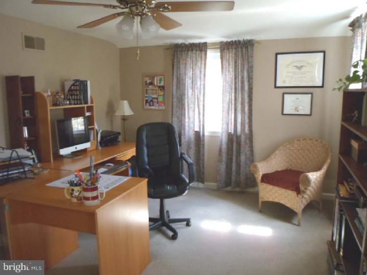 362 Bennett Road Springfield, PA 19064 - Photo 14 of 23 Bedroom 2