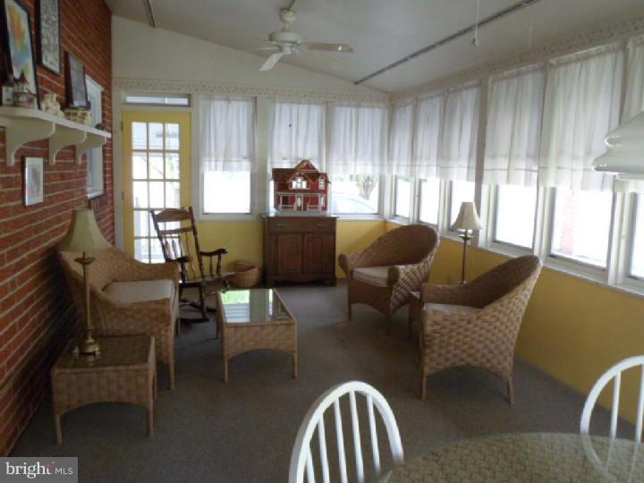 362 Bennett Road Springfield, PA 19064 - Photo 17 of 23 Sun Room